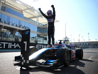 Jack Doohan ganando en Abu Dhabi